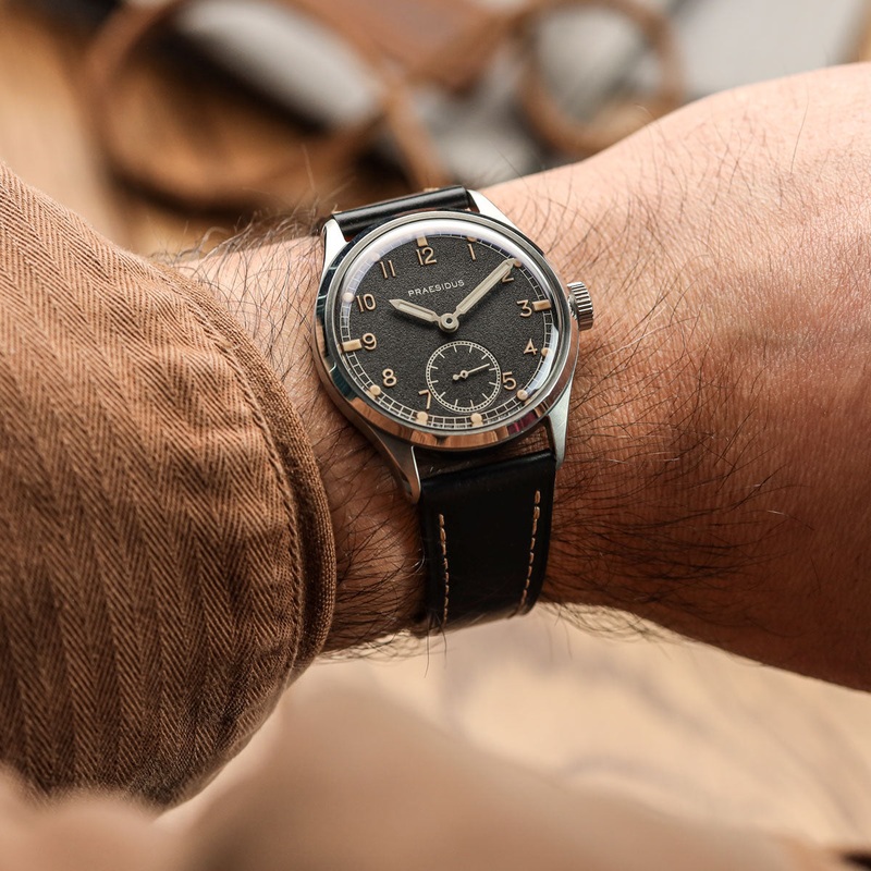 Brixham Flat Leather Watch Strap – Classic Black