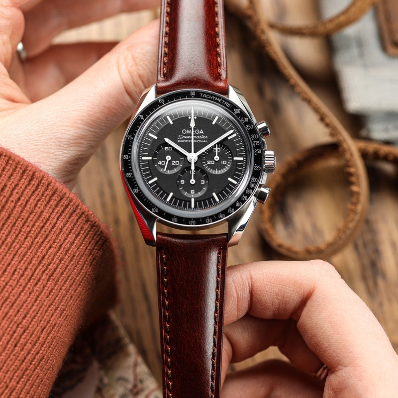 Tenby Padded Genuine Leather Watch Strap – Classic Chestnut / Chestnut