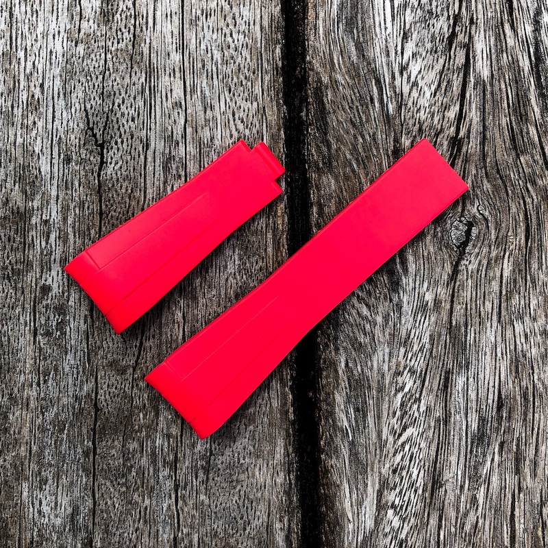 Aqua Series | Red Rubber Watch Strap For Rolex with Curved End