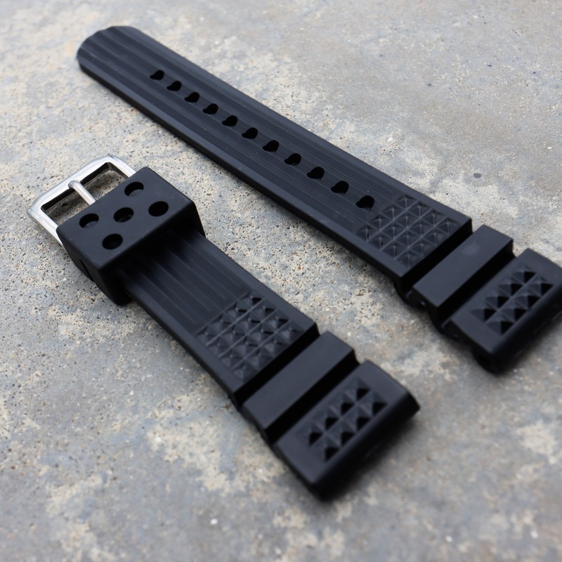Black Waffle with diving extension | Flexi Rubber Series Watch Strap For Seiko