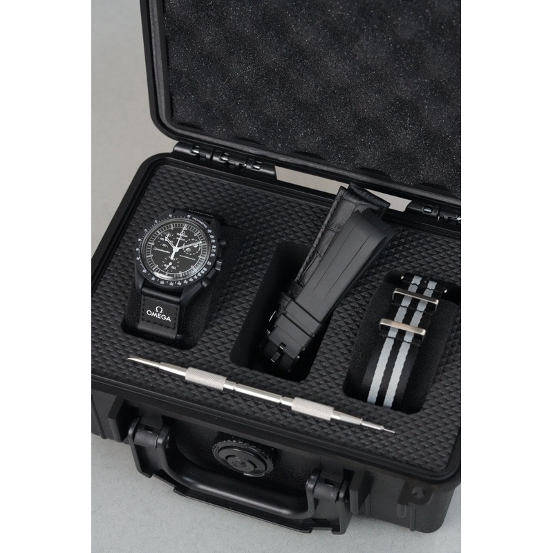 Black Snoopy MoonSwatch Ultimate Collectors Set