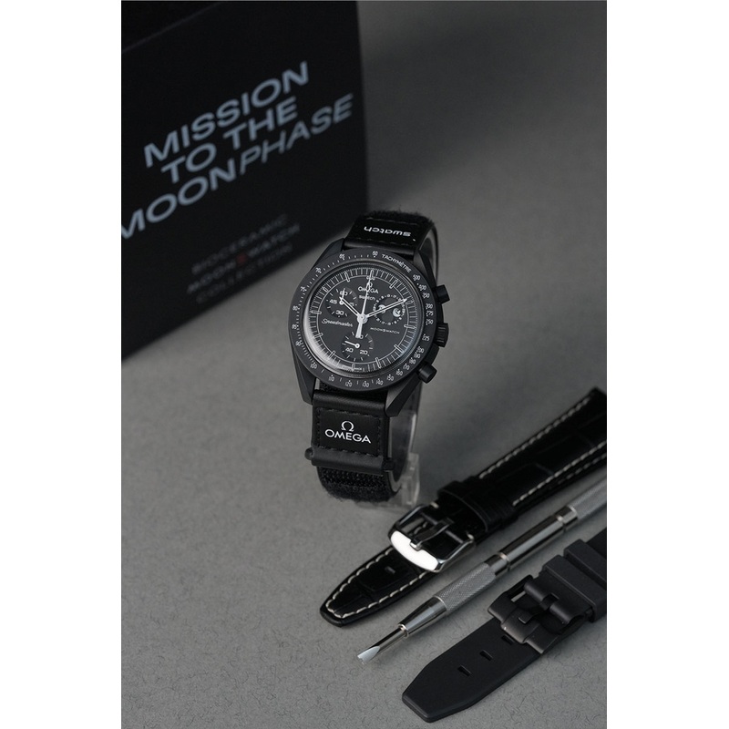 Swatch x OMEGA MoonSwatch Mission To MoonPhase: Snoopy Black ‘Flagship’ Bundle