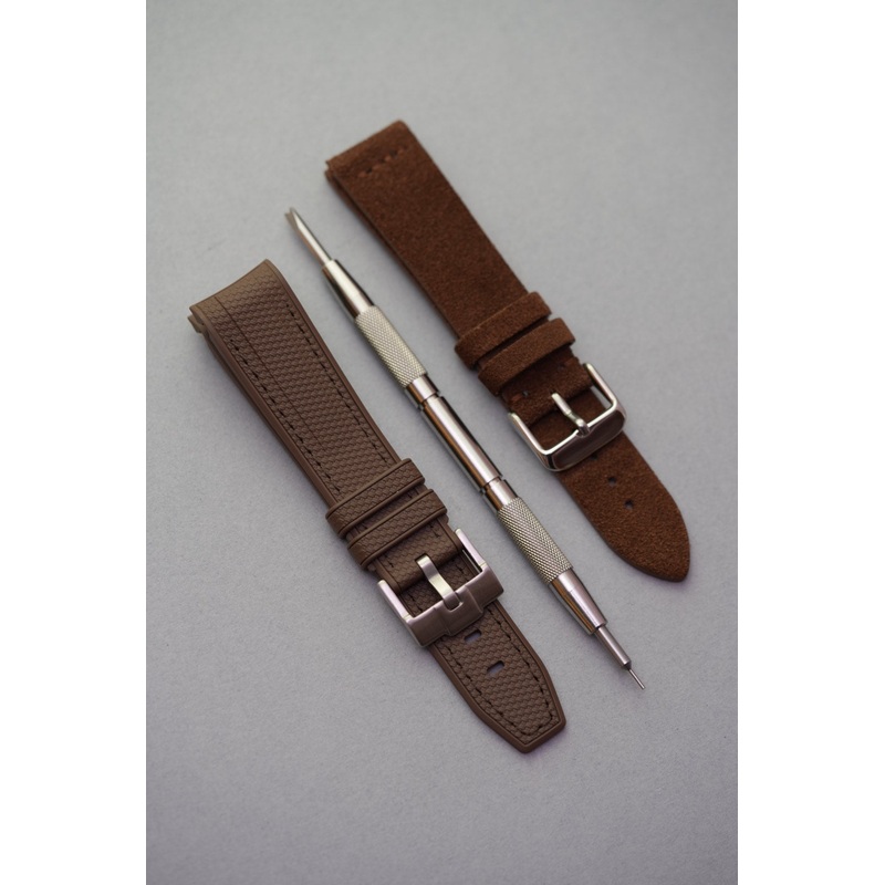 Saturn Strap Gift Set: Two Brown Straps & Spring Bar Tool