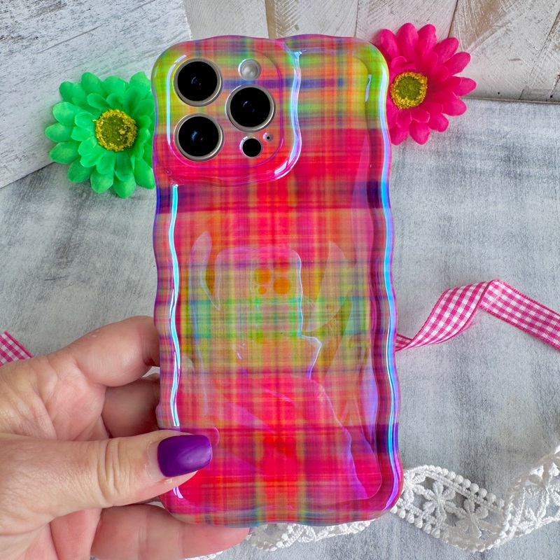 Hazy Tartan Wavy Luxe MagSafe Case for iPhone