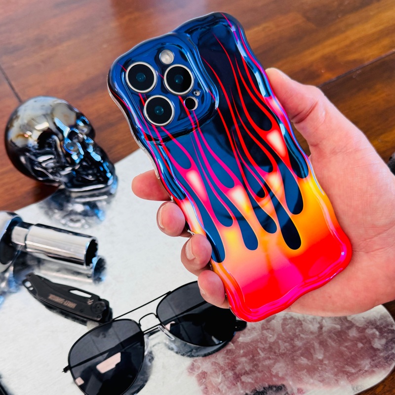 Hot Rod Flame Wavy Luxe MagSafe Case for iPhone