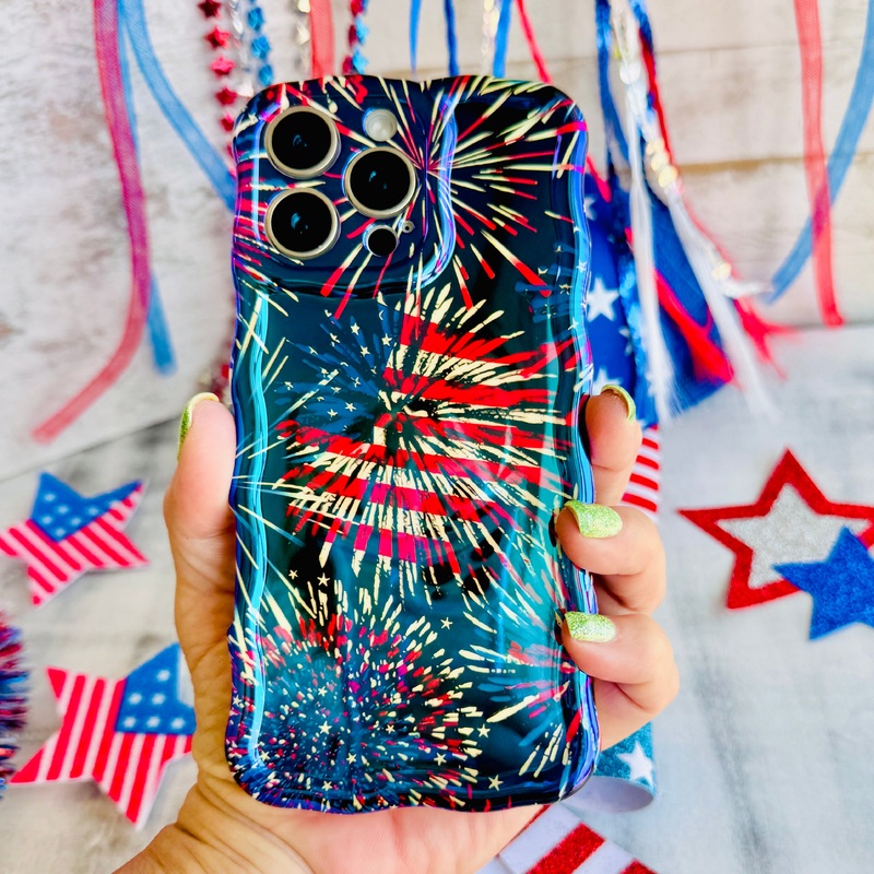 USA Fireworks Wavy Luxe MagSafe Case for iPhone