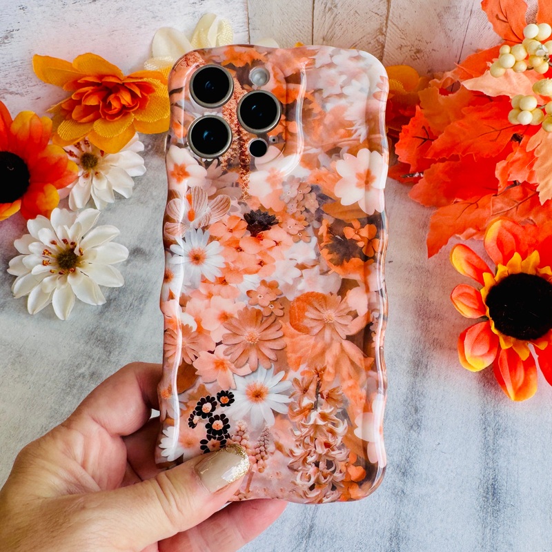 Fall Blooms Wavy Luxe MagSafe Case for iPhone