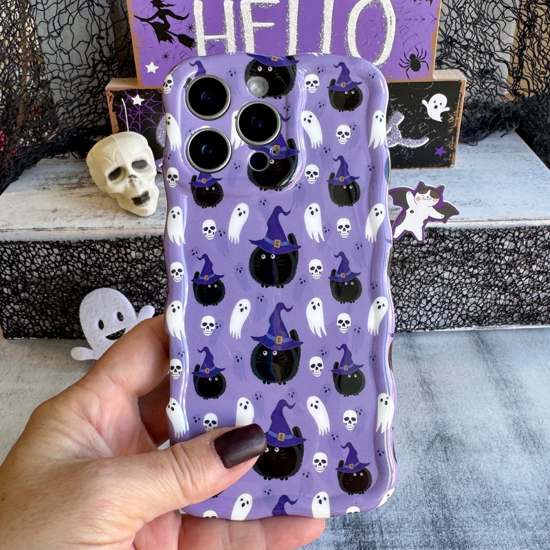 Ghostly Whisker’s Wavy Luxe MagSafe Case for iPhone