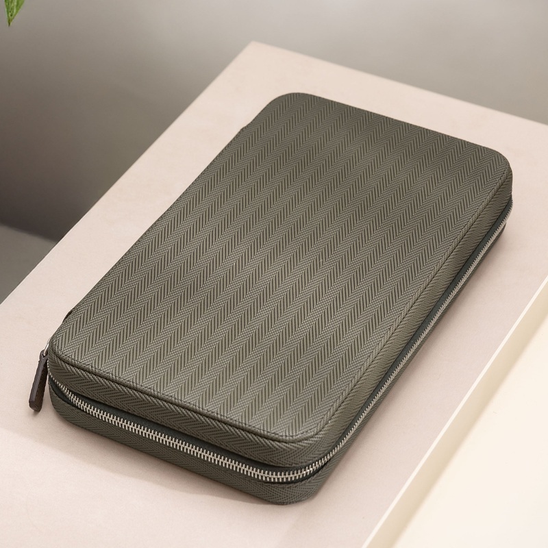 The Copenhagen 10 Watch Leather Zip Folder – Jubilee Edition by JPM